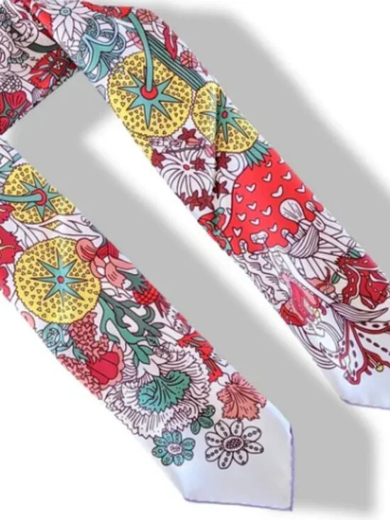 HERMES Carre 90 Scarf CACHE CACHE Fleuri Silk w/Tag White Flower by Pierre Marie - Picture 2 of 7